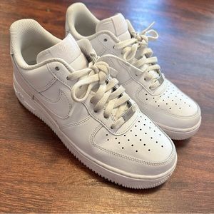 Nike Air Force 1 '07 Sneaker (Women) - Size 9